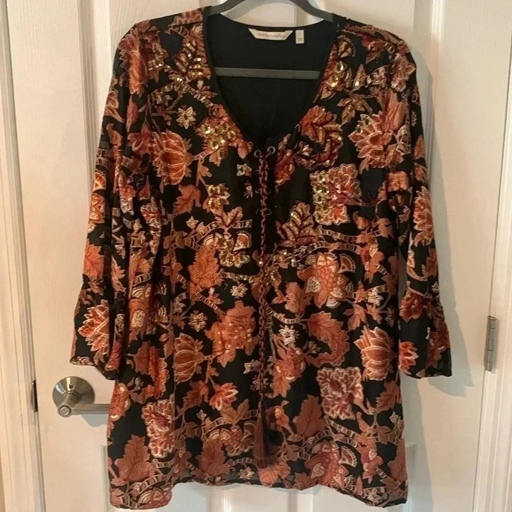 Soft surroundings, lace up tunic blouse velvet and sequin details size large